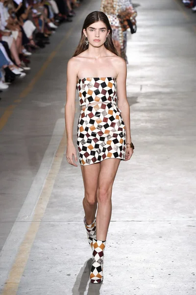 Look 20